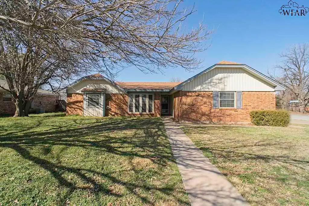 1223 AMHERST STREET, Burkburnett, TX 76354 - Image #1