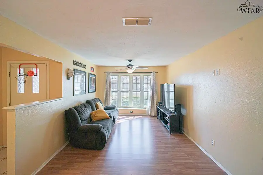 1223 AMHERST STREET, Burkburnett, TX 76354 - Image #2