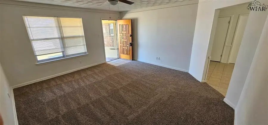 4006 HOOPER DRIVE, Wichita Falls, TX 76306 - Image #3