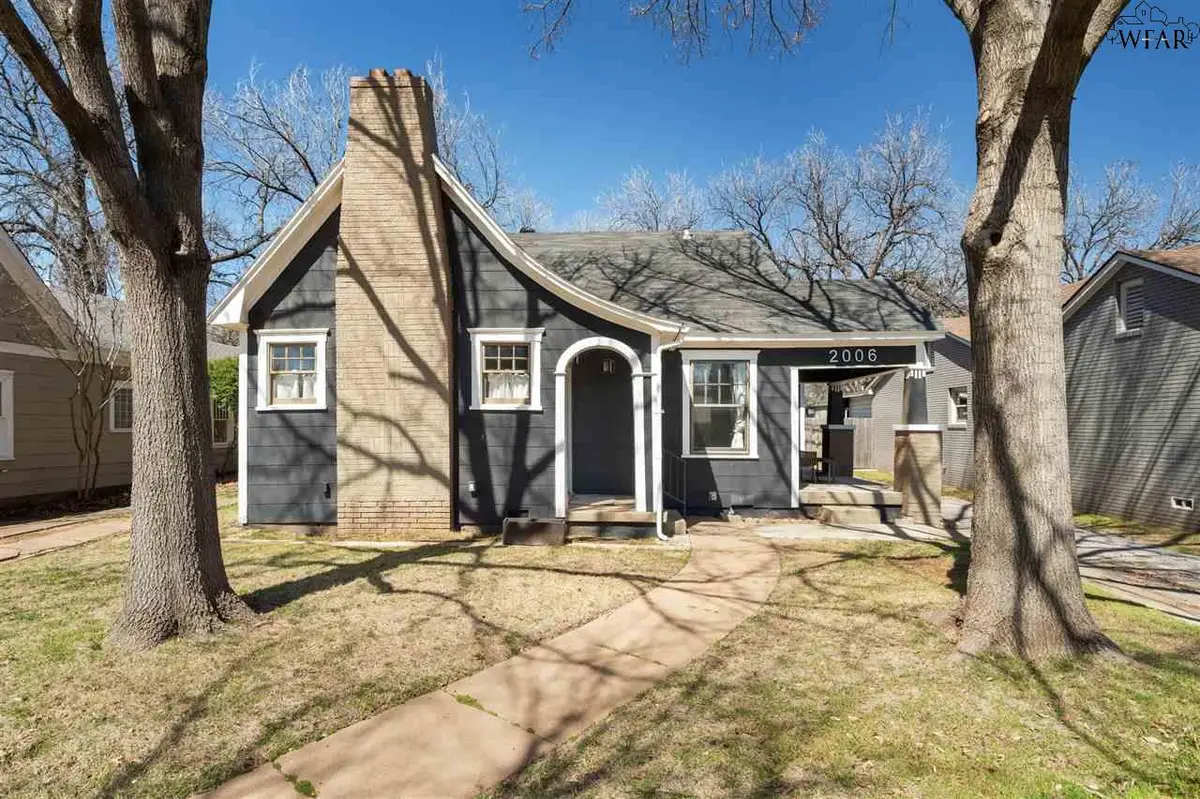 2006 SPEEDWAY AVENUE, Wichita Falls, TX 76301 - Image #1
