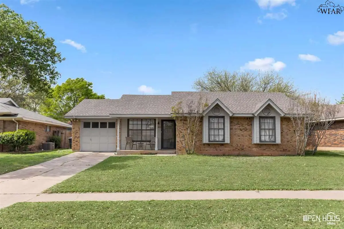 4902 CYPRESS AVENUE, Wichita Falls, TX 76310 - Image #1