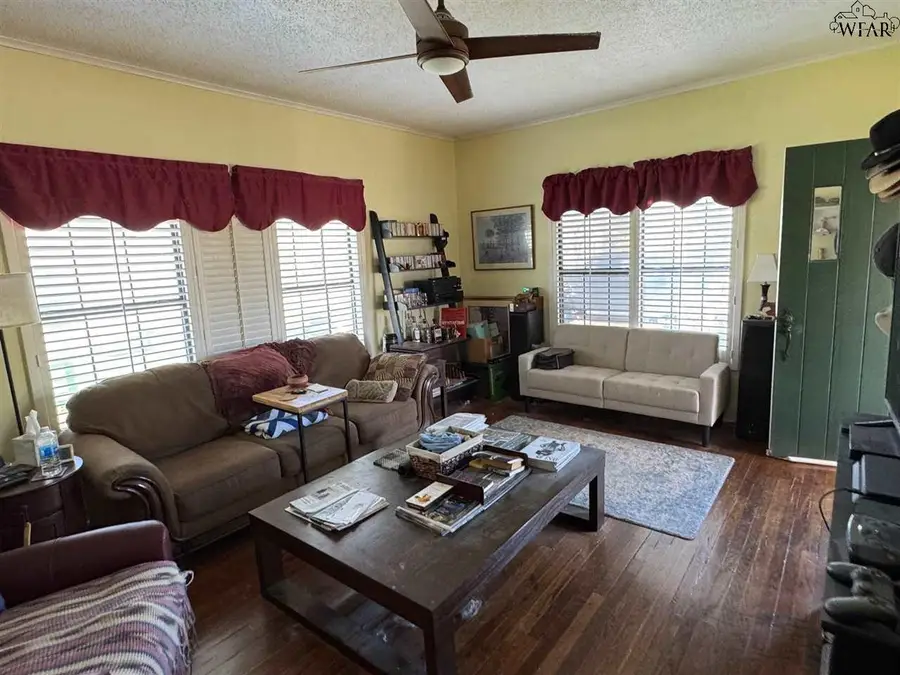 707 N RIVER STREET, Seymour, TX 76380 - #3