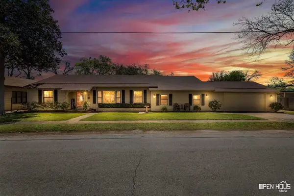 310 ELLIS STREET, Burkburnett, TX 76354