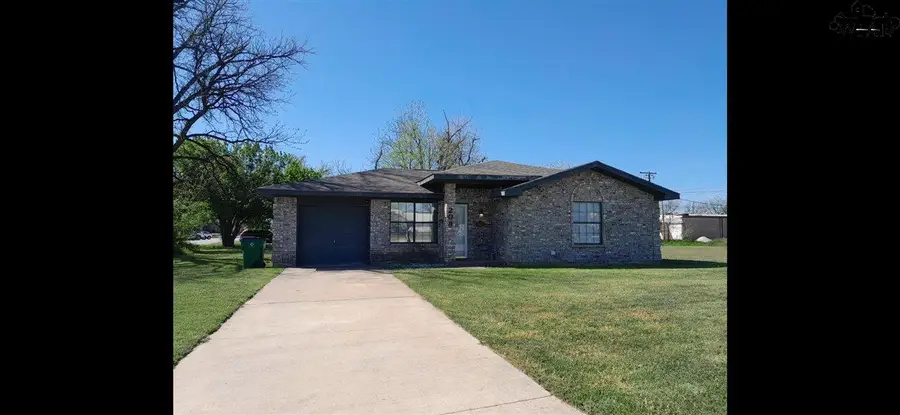 208 E ARCHER STREET, Seymour, TX 76380 - #2