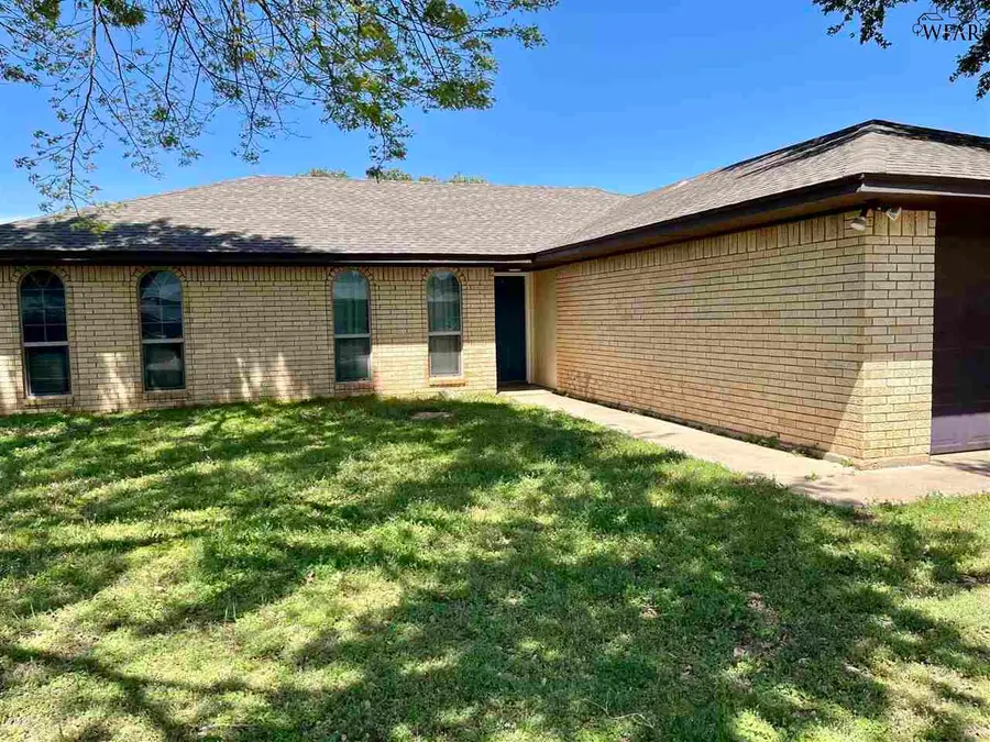 1403 AMHERST STREET, Burkburnett, TX 76354 - Image #2