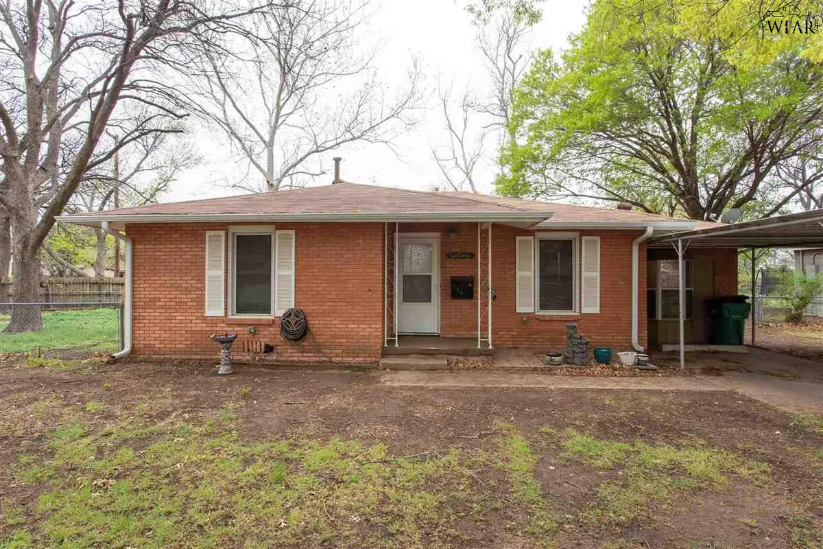 644 PECAN COURT, Burkburnett, TX 76354 - Image #1