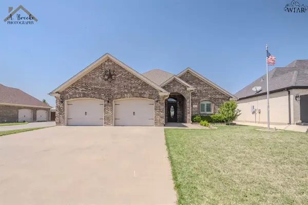 816 COULTER DRIVE, Burkburnett, TX 76354