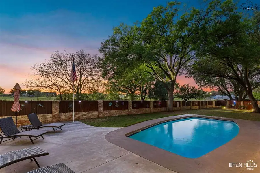 2412 BRENTWOOD DRIVE, Wichita Falls, TX 76308 - Image #2