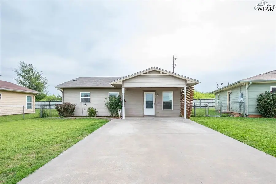 33 GRANT GILL LANE, Wichita Falls, TX 76301 - Image #2