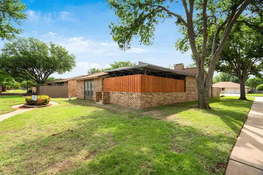 2820 HAPPY HOLLOW DRIVE, Wichita Falls, TX 76308 - Image #2