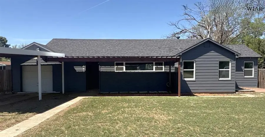 300 NE 2ND STREET, Knox City, TX 79529 - #2