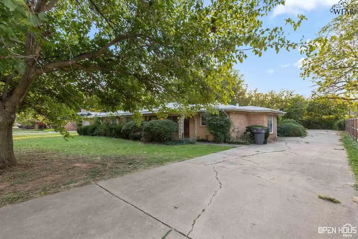 20 SARA SUE LANE, Wichita Falls, TX 76302 - Image #1