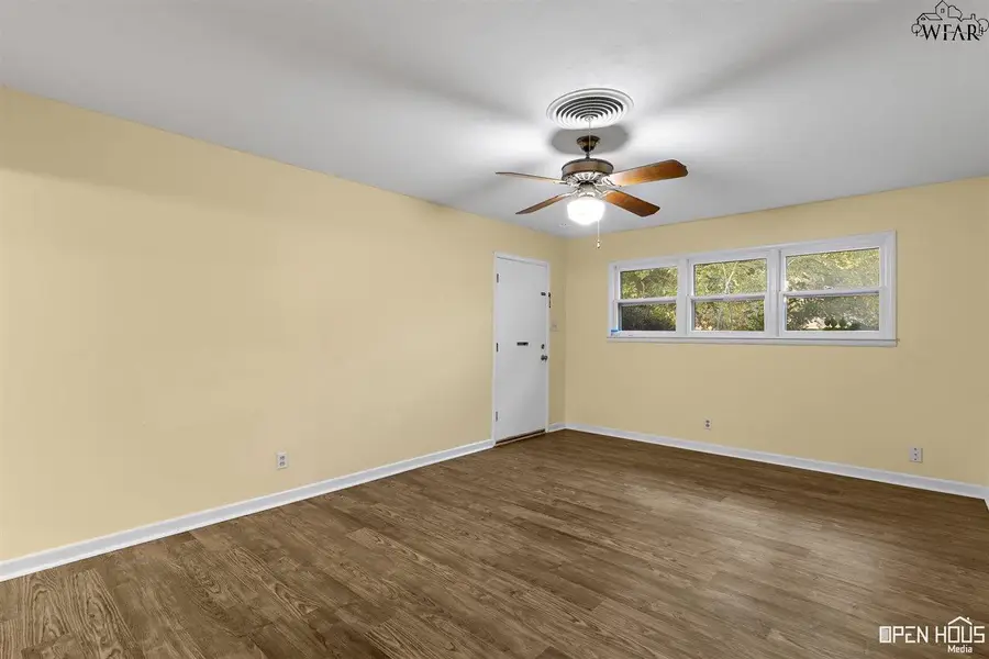 20 SARA SUE LANE, Wichita Falls, TX 76302 - Image #3