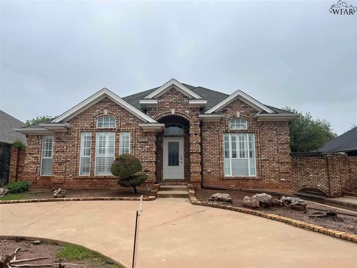 4 WARWICK COURT, Wichita Falls, TX 76309 - Image #1