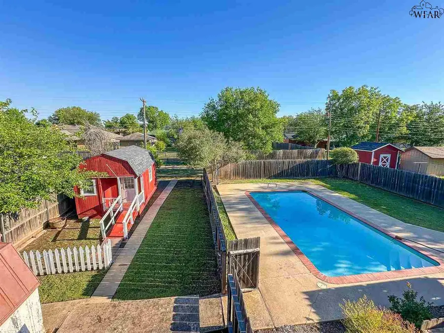 6708 GENERAL CUSTER DRIVE, Wichita Falls, TX 76310 - Image #2