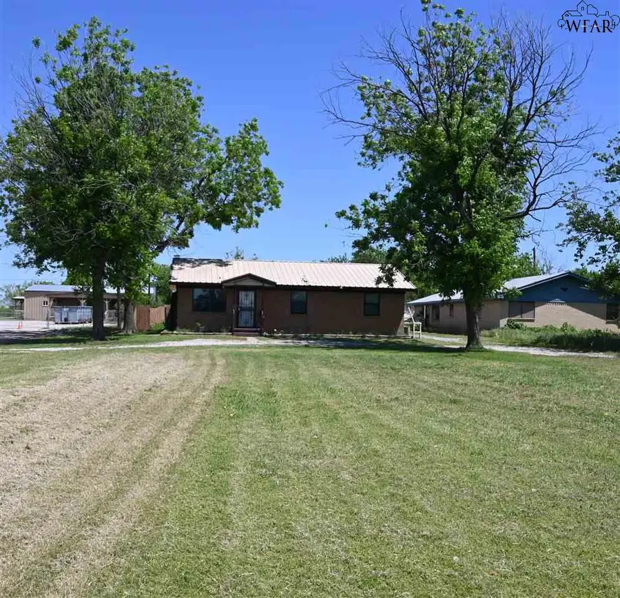 1956 N HWY 79, Wichita Falls, TX 76301 - #2