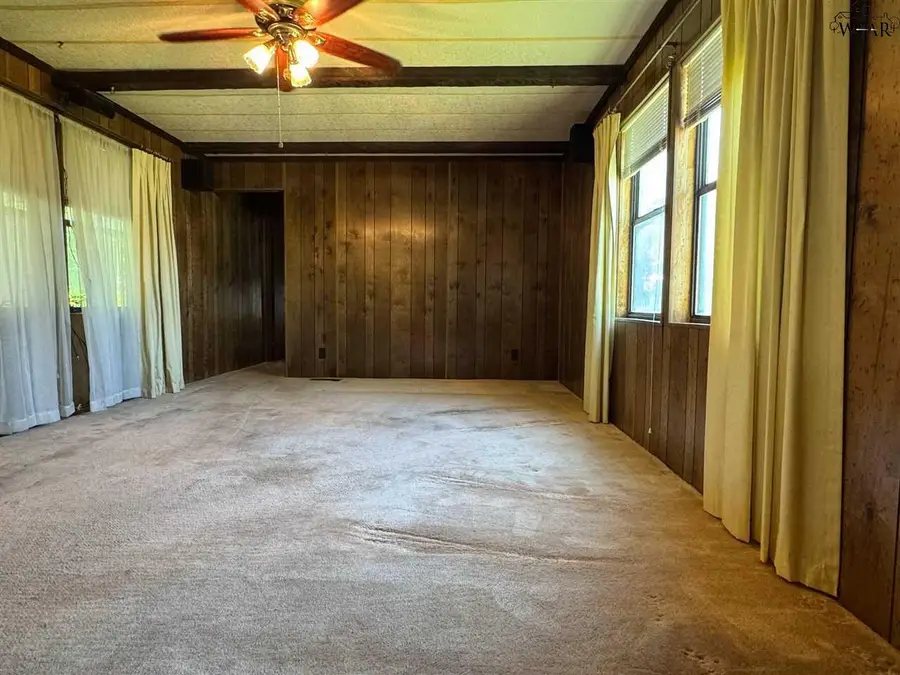 505 E RUBY ROAD, Iowa Park, TX 76367 - Image #3