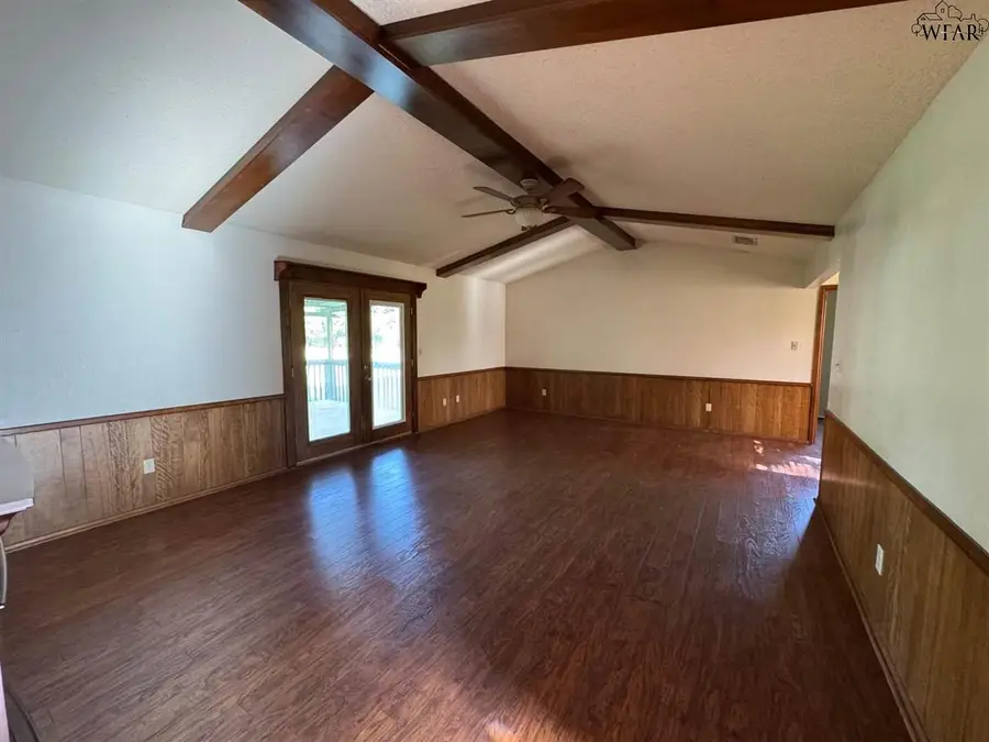 400 N TACKITT STREET, Seymour, TX 76380 - Image #2