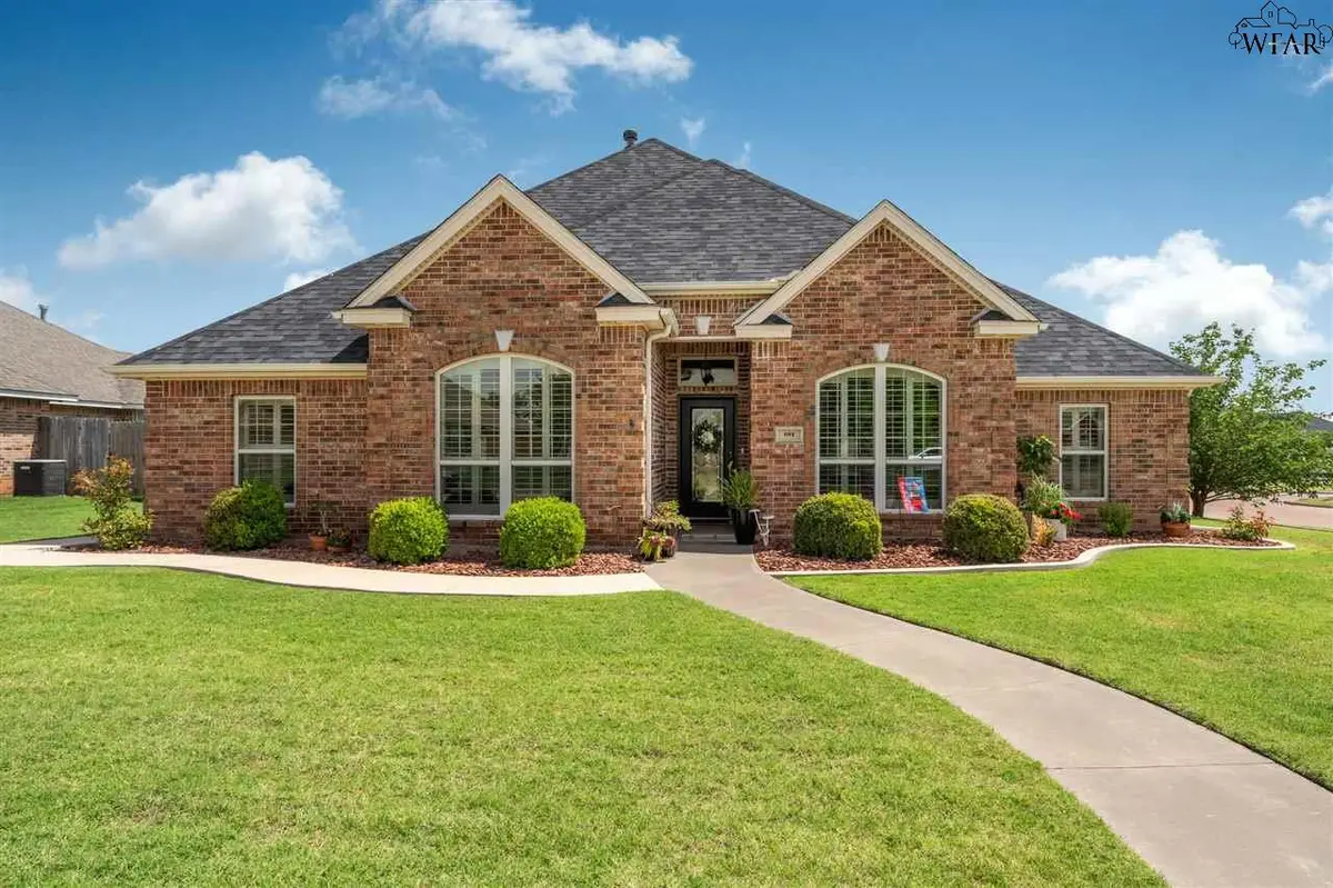 1 ROUNDROCK COURT, Wichita Falls, TX 76310 - Image #1