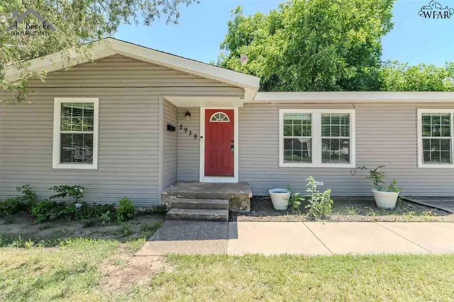 2939 HUNTER STREET, Wichita Falls, TX 76308 - Image #2