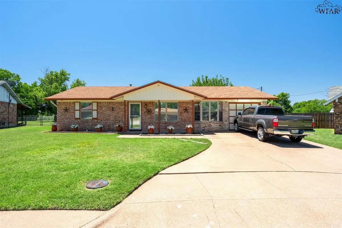 6 CENTENNIAL COURT, Wichita Falls, TX 76306 - Image #1