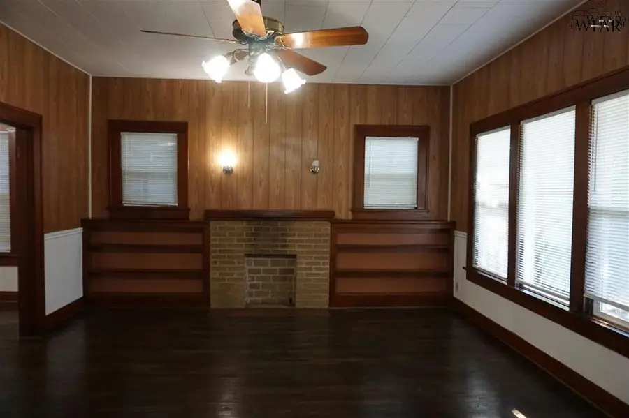 1114 MONROE STREET, Wichita Falls, TX 76309 - Image #2