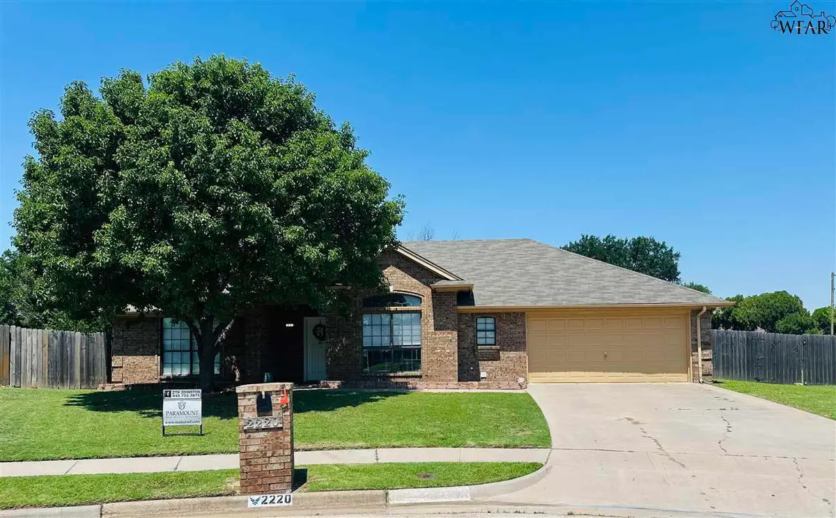 2220 HUNTERS GLEN, Wichita Falls, TX 76306 - Image #1