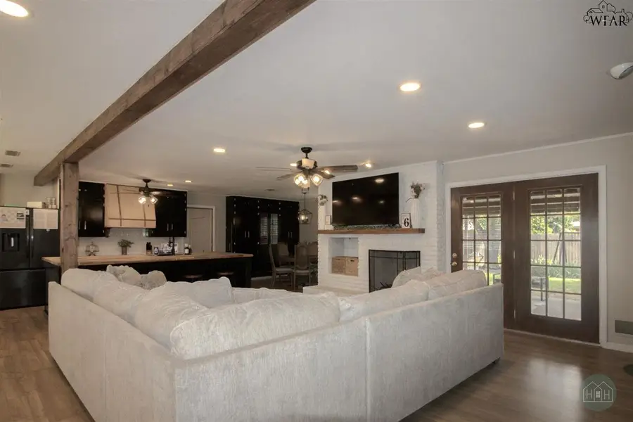 3022 INDIAN STREET, Vernon, TX 76384 - Image #3