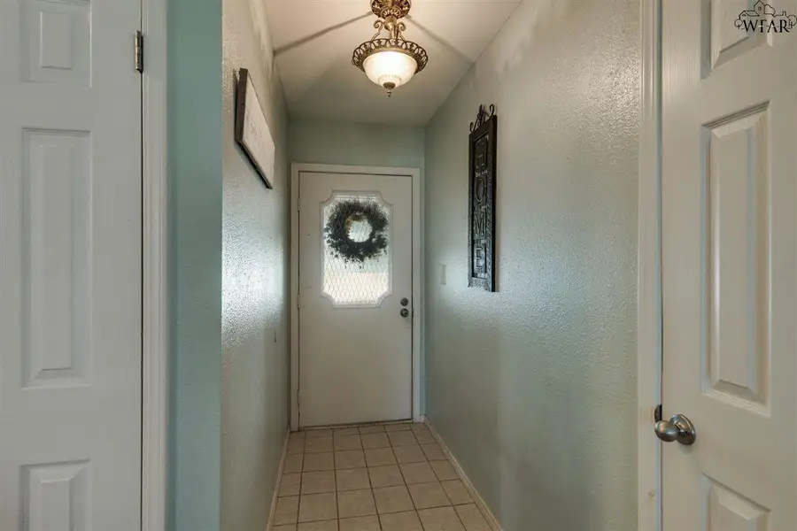 3 SHADY BROOK COURT, Wichita Falls, TX 76310-2247 - Image #3