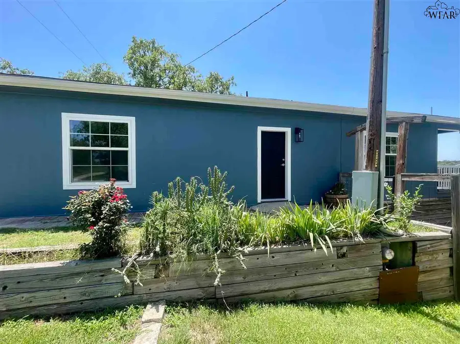 378 PRIVATE ROAD 273, Bowie, TX 76230 - Image #2