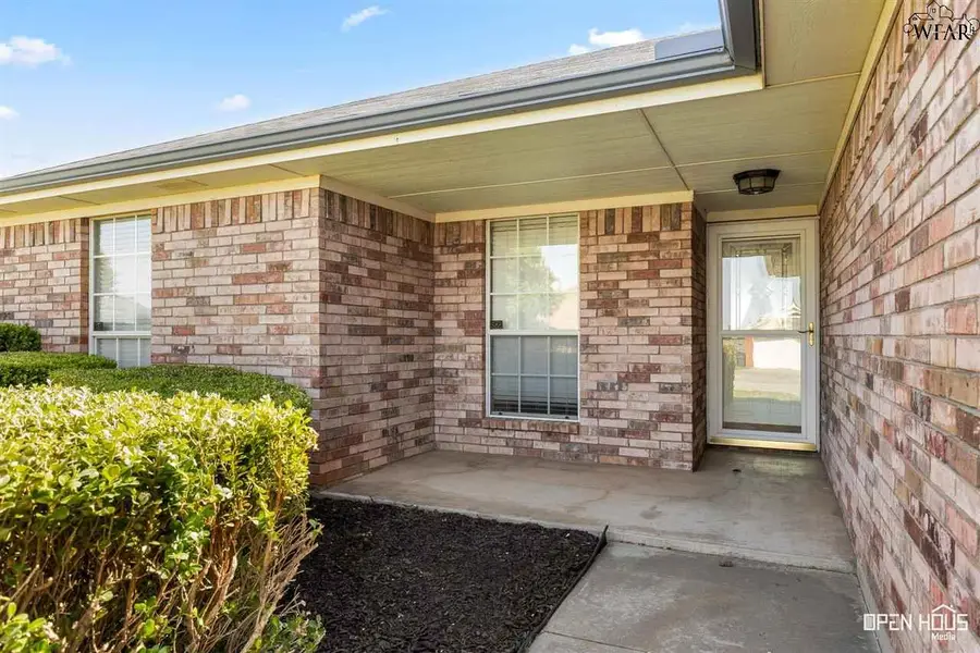 5221 AIR FORCE DRIVE, Wichita Falls, TX 76306 - Image #2
