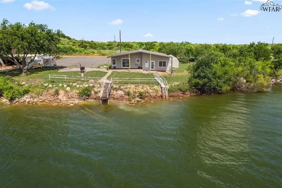 894 W MOONSHINE ROAD, Seymour, TX 76380 - #2