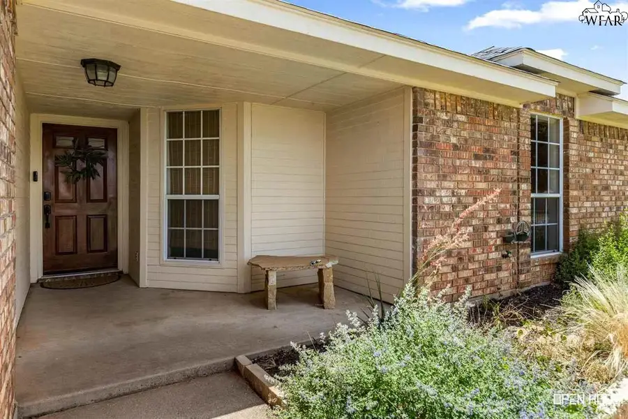 1203 LISA LANE, Burkburnett, TX 76354 - Image #2