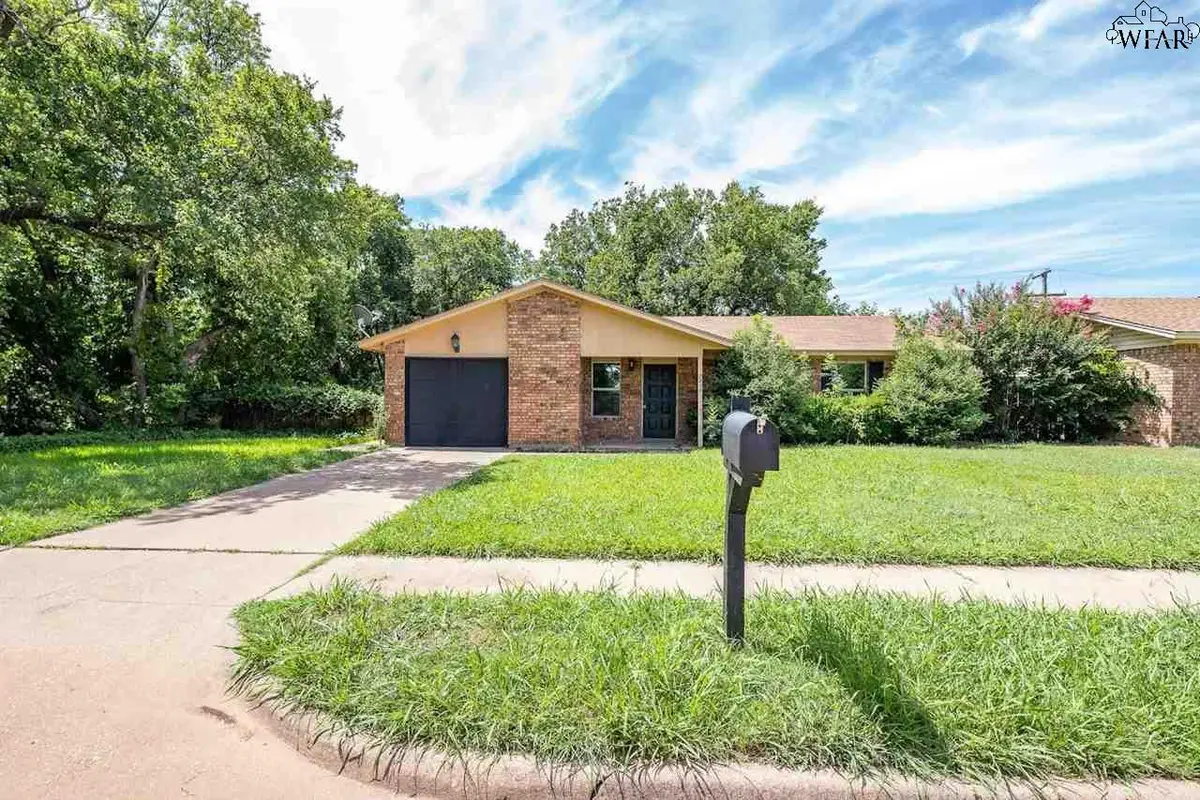 239 LOCH LOMOND DRIVE, Wichita Falls, TX 76302 - Image #1