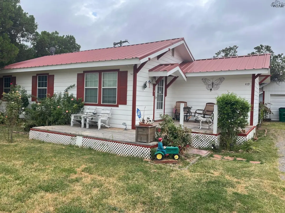 419 N WICHITA, Electra, TX 76360 - Image #1