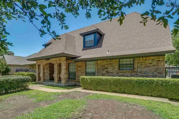 7304 OLD MILL RUN, Fort Worth, TX 76133