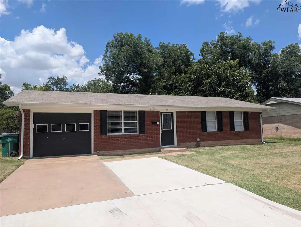 611 HAZEL DRIVE, Burkburnett, TX 76354 - Image #1