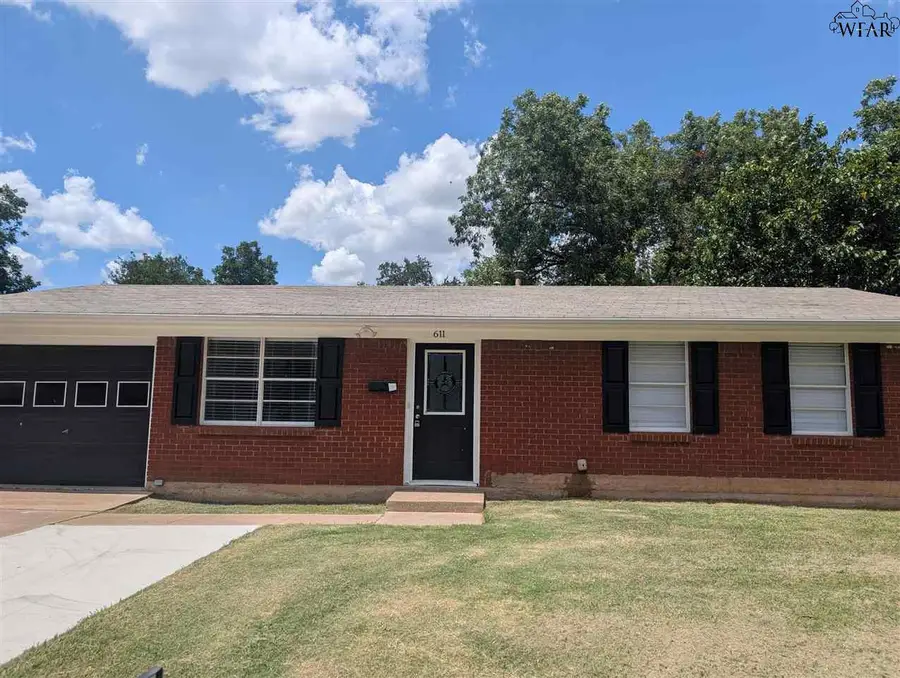 611 HAZEL DRIVE, Burkburnett, TX 76354 - Image #2