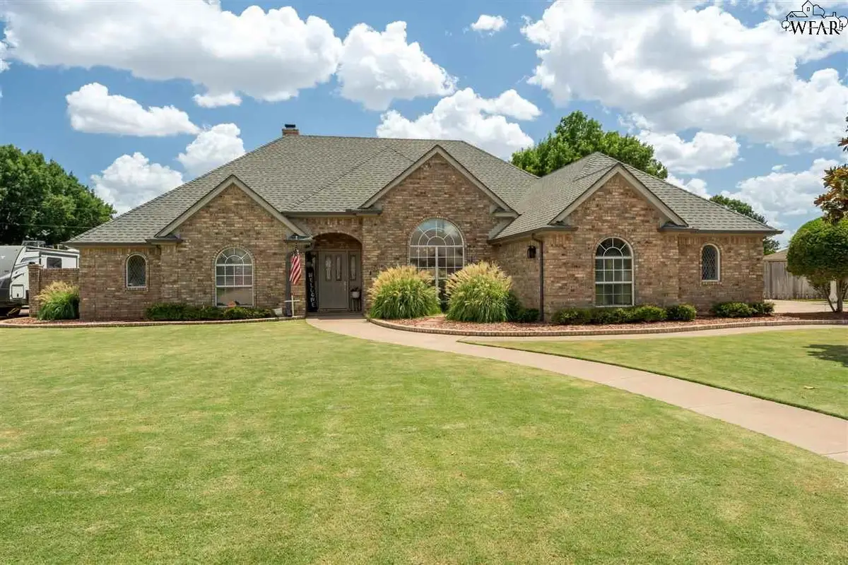 1106 PHEASANT LANE, Burkburnett, TX 76354 - Image #1