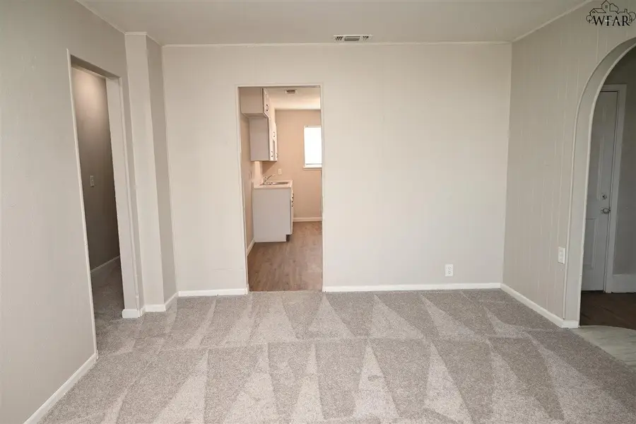 2813 ROANOKE DRIVE, Wichita Falls, TX 76306 - Image #3