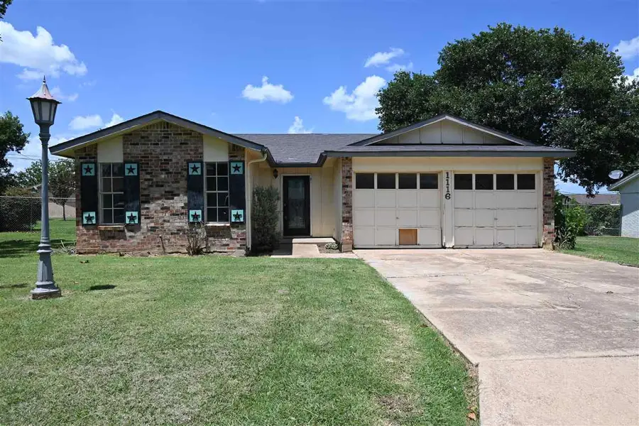 1116 W EDWARDS STREET, Olney, TX 76374 - Image #2