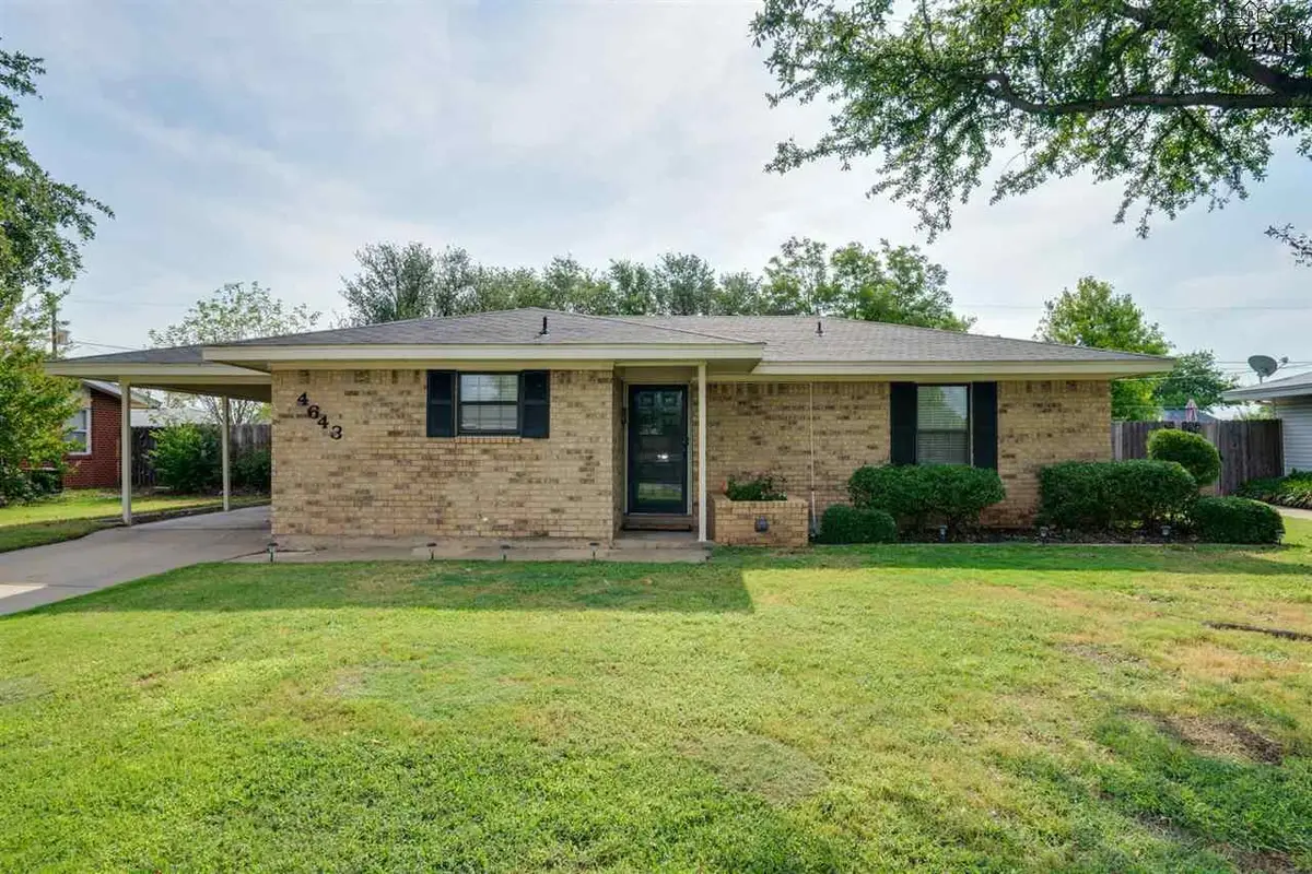 4643 UNIVERSITY AVENUE, Wichita Falls, TX 76308 - Image #1