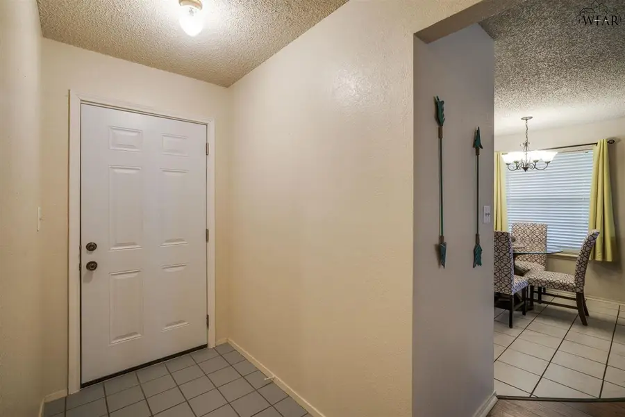 4643 UNIVERSITY AVENUE, Wichita Falls, TX 76308 - Image #3