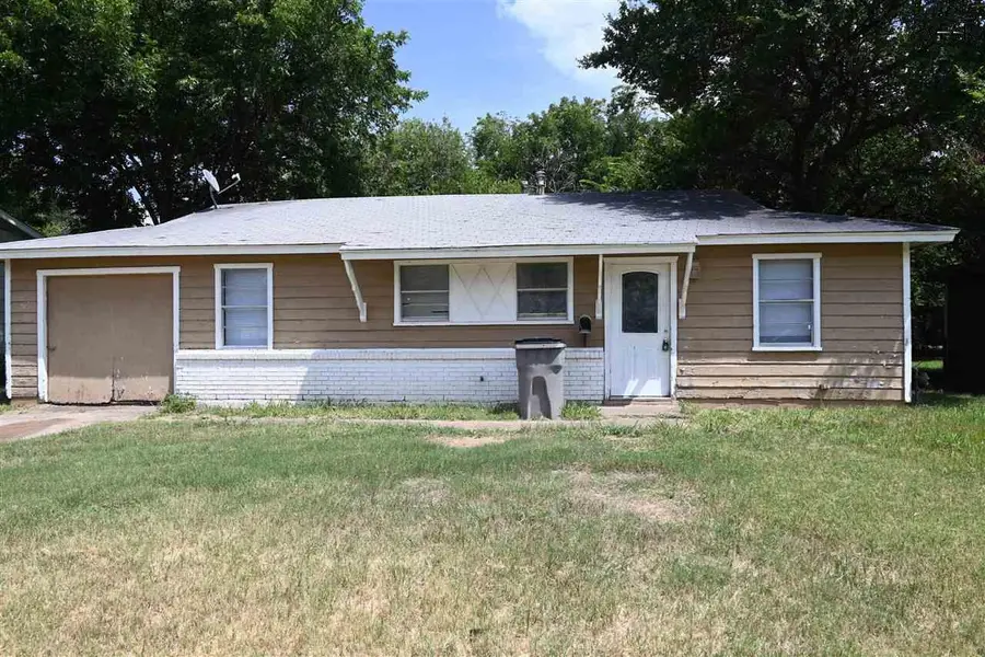 1421 HARRIS LANE, Wichita Falls, TX 76306 - Image #2