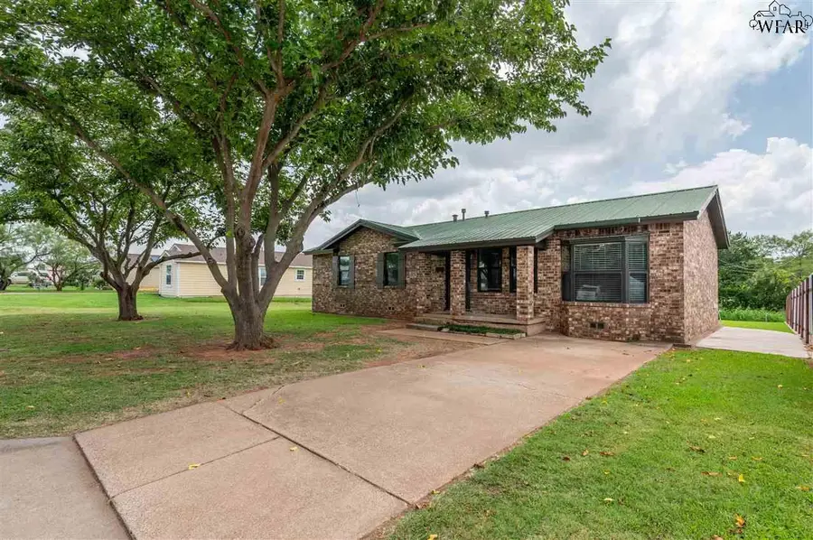 2504 BANDERA BOULEVARD, Wichita Falls, TX 76301 - Image #2