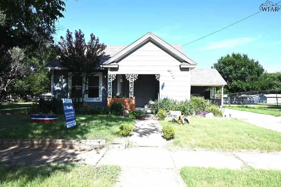 412 N AVENUE F, Olney, TX 76374 - Image #2