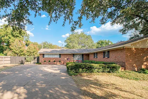 4403 MARTINIQUE STREET, Wichita Falls, TX 76308