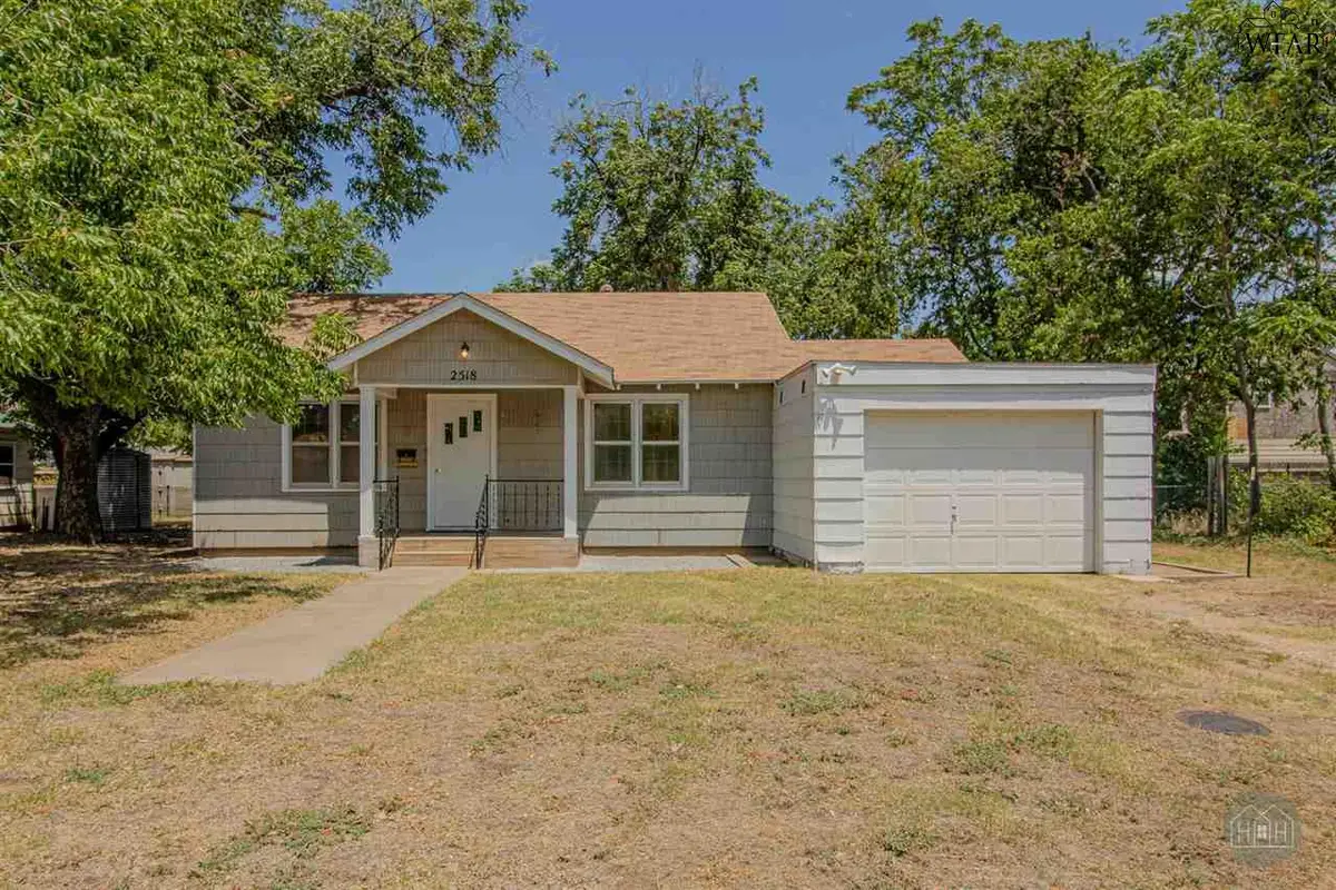 2518 GORDON STREET, Vernon, TX 76384 - Image #1