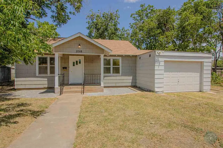 2518 GORDON STREET, Vernon, TX 76384 - Image #2