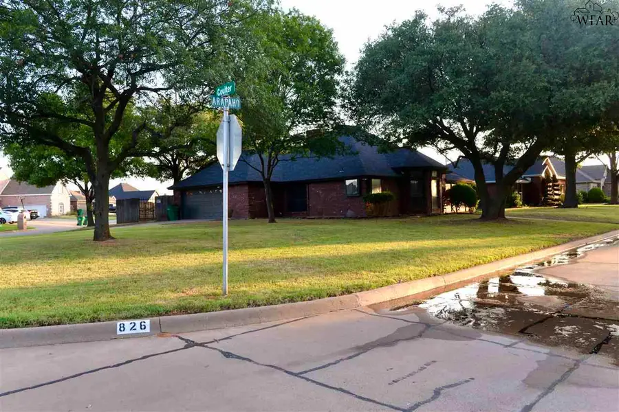 826 ARAPAHO DRIVE, Burkburnett, TX 76354-2932 - Image #3